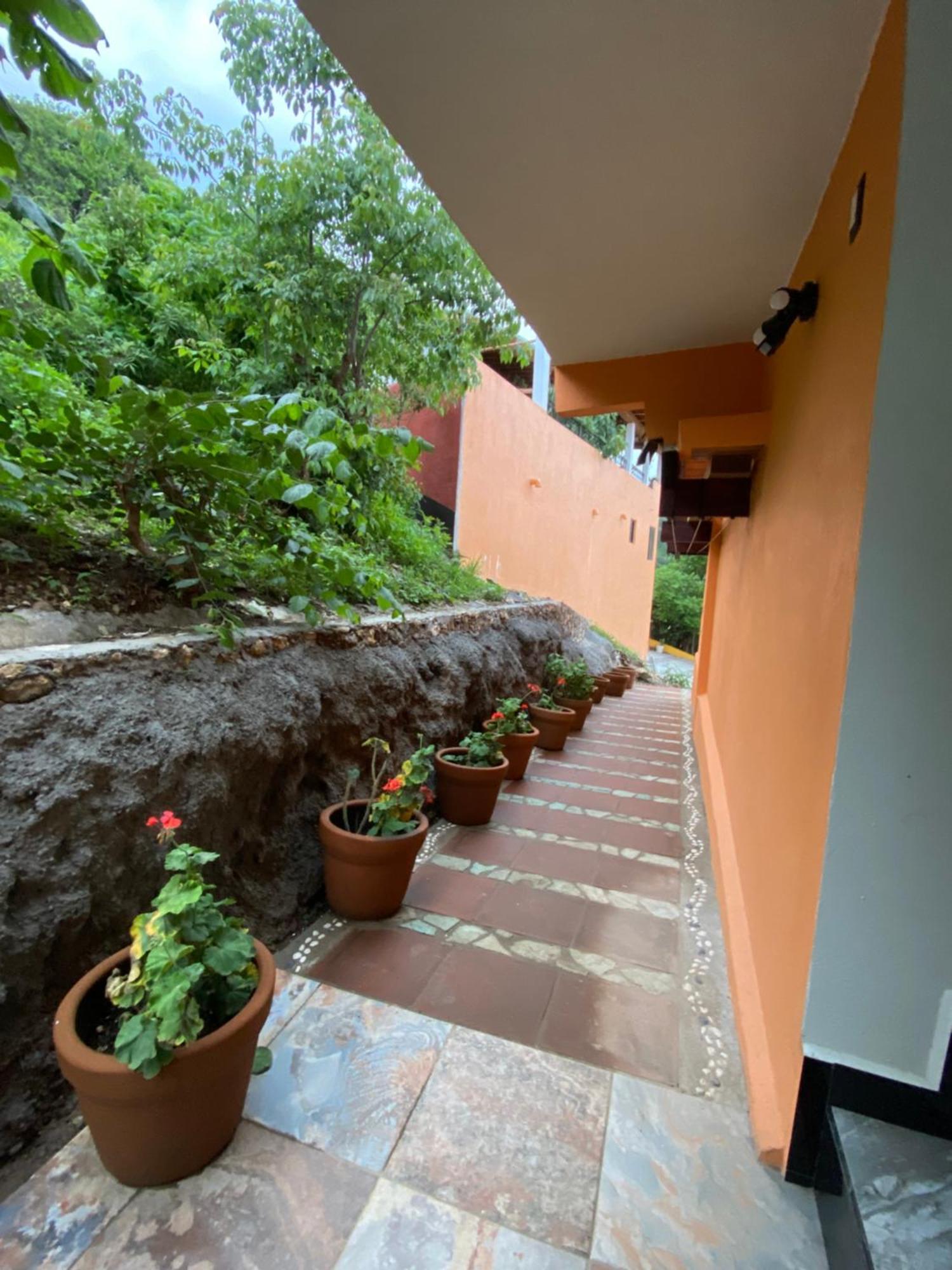 Hospedaje Anturios Valle De Bravo Exterior foto